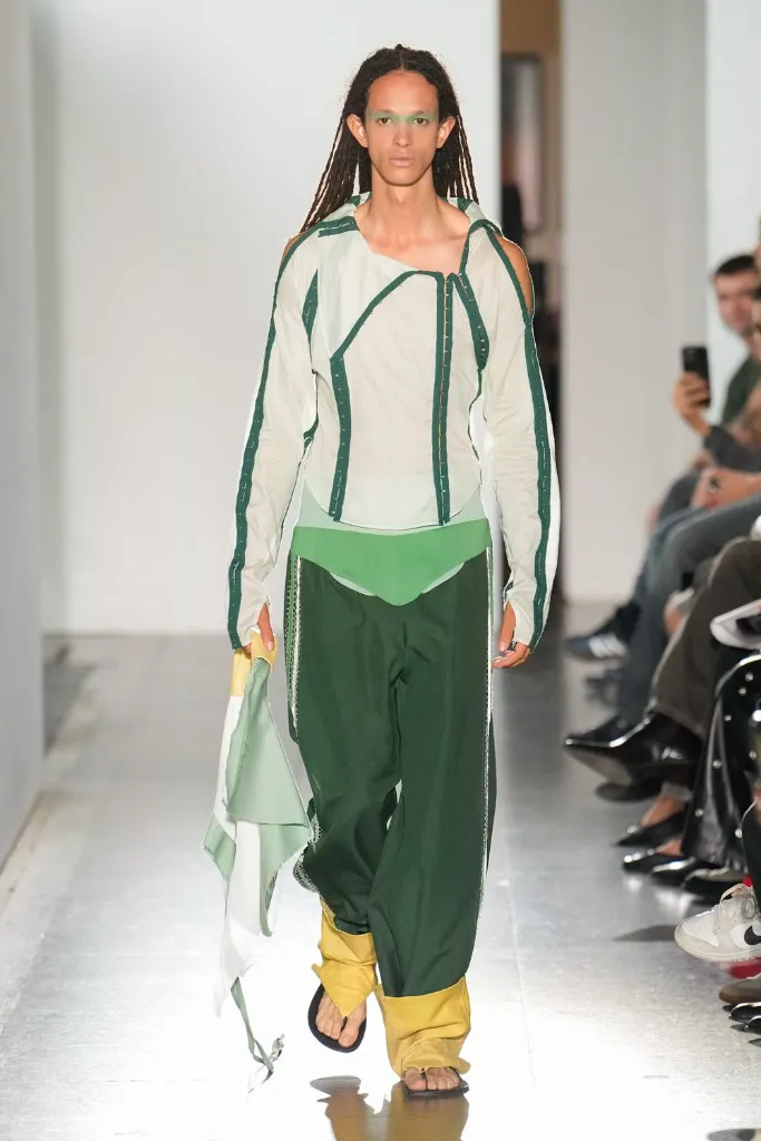 Fashion East 26SS005